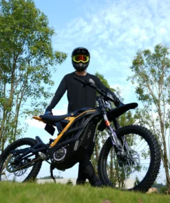 What age groups are suitable for 79Bike Falcon Pro?